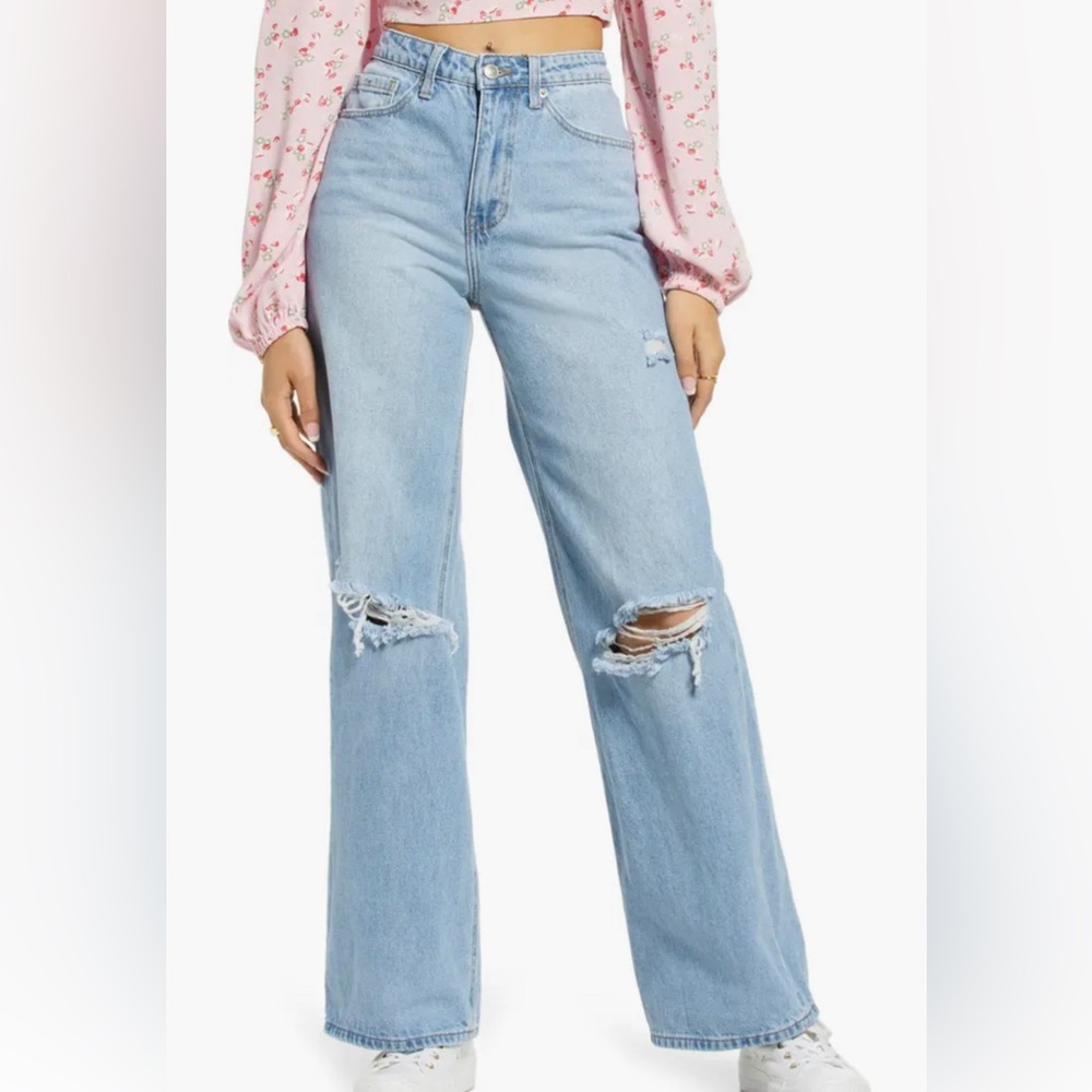 BP WIDE LEG RIPPED JEANS